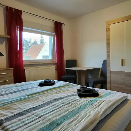 Kwatera prywatna Privates Doppelzimmer Bei Der Weser-ems Halle *