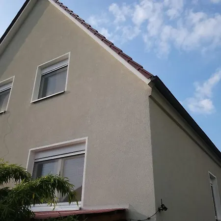 Homestay Privates Doppelzimmer Bei Der Weser-ems Halle Oldenburg